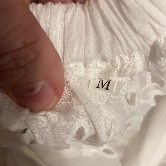 UEC White eyelet top size M - Picture 3 of 5